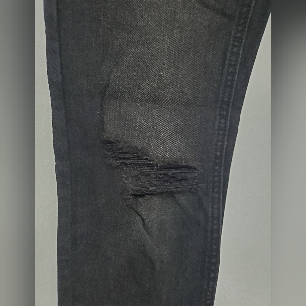 HOT TOPIC - RUDE Black skinny distressed jean SIZE 28 - Picture 3 of 9